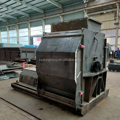 Macchine per la frantumazione del legno per eoli e pallet 2500*2800*1900mm 8000 KG Macchine per la frantumazione dei dischi