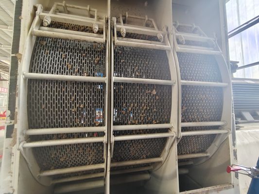 8000 KG Diesel Grano Martello Mill Crusher Grinder Mobile Crusher per la fabbricazione di polvere da segheria rasatura