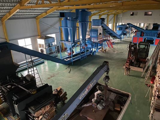 Grandi capacità 135kw Wood Chipper Crusher professionale per riciclare rifiuti di plastica