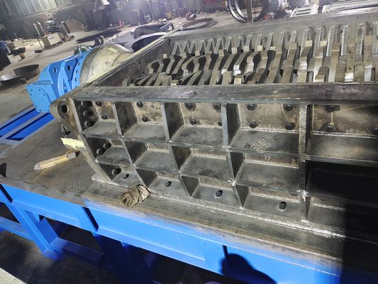 Fornitura diretta da parte dei produttori Grande trituratrice di paglia per rifiuti domestici con potenza di 110 kW