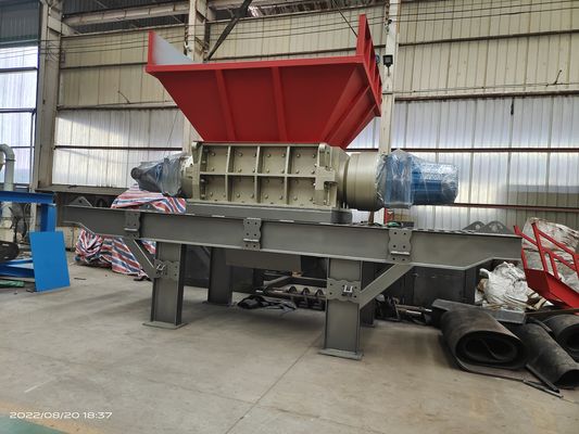 Negozi di alimenti e bevande Distruttore a doppio albero per rottami metallici pneumatici per auto in plastica e ferro