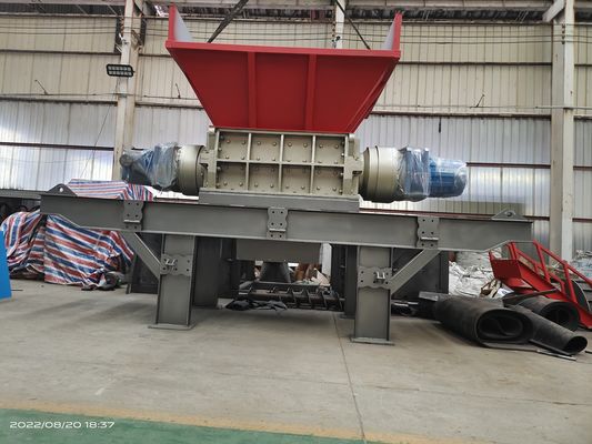 Negozi di alimenti e bevande Distruttore a doppio albero per rottami metallici pneumatici per auto in plastica e ferro