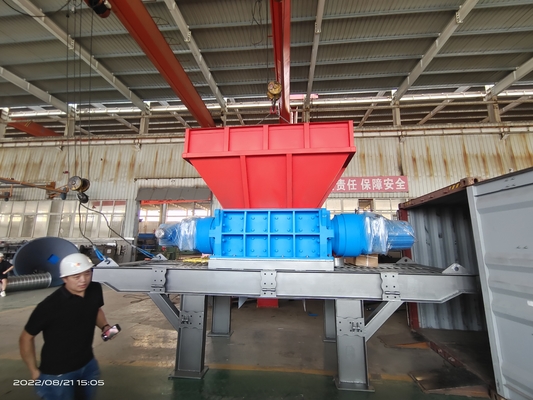 110kW di potenza Trinciatrice di residui di guscio di cocco per la frantumazione di grandi e piccole materie plastiche di ferro